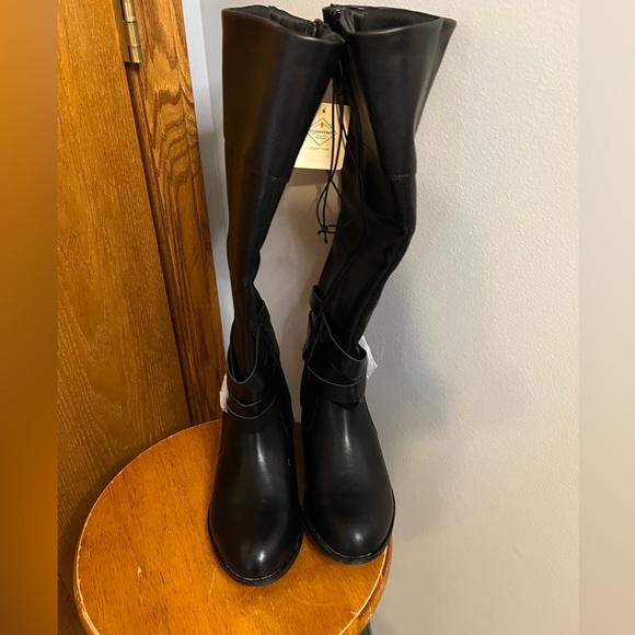 NWT St Johns Bay Womens Black  Douglas Black Heel Boots  7 NWT  (80$) - Picture 3 of 14